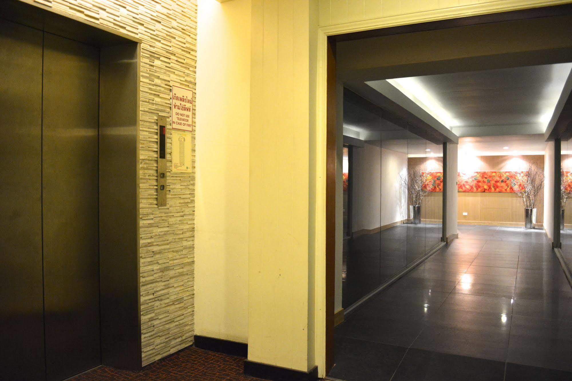 A-One Motel Bangkok Luaran gambar